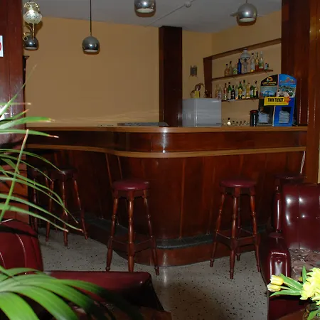 Hotel Olympia 2*