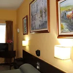 Hotel Olympia 2*